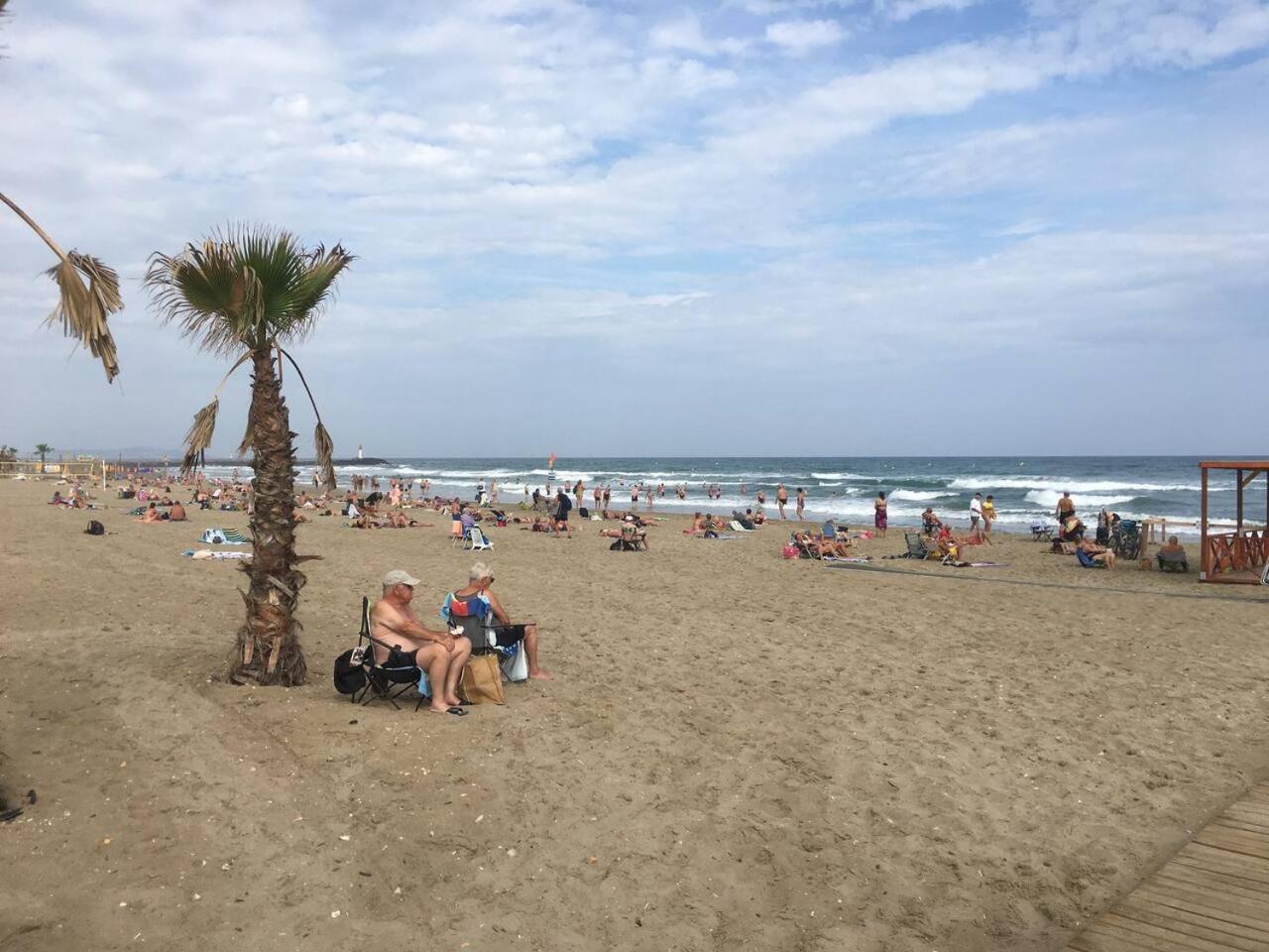 Appartement 4/6 Personnes Plain Pied - 5Min Plage - Piscine En Face Agde Esterno foto